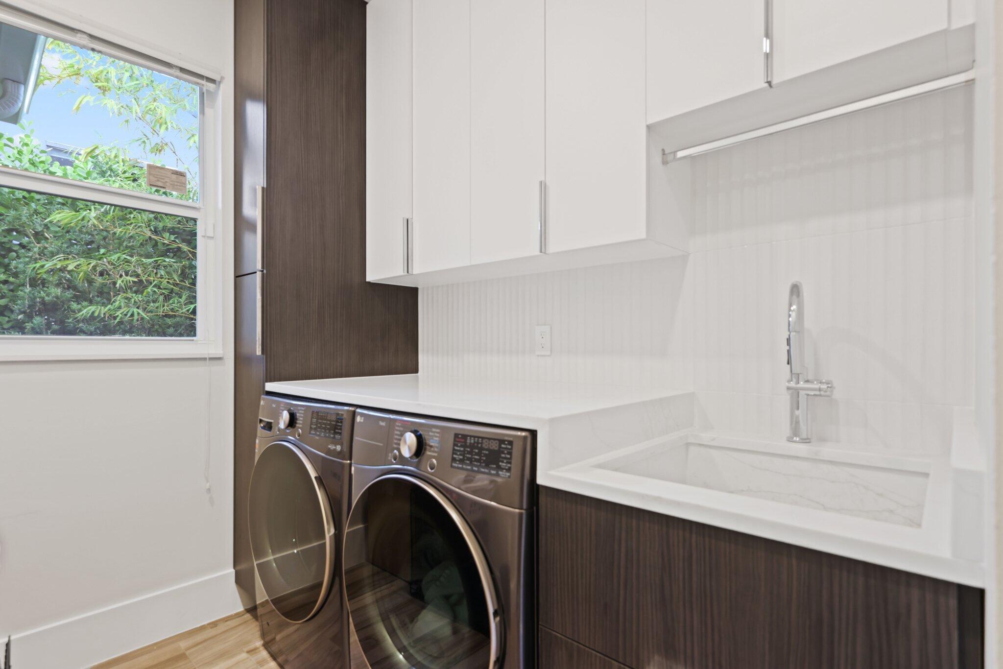 Colonnade - Residential