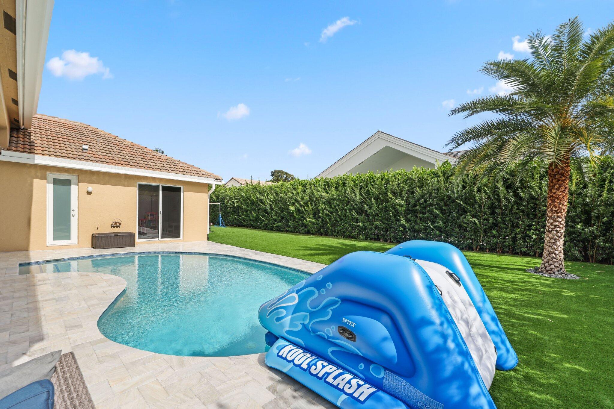 Colonnade - Residential