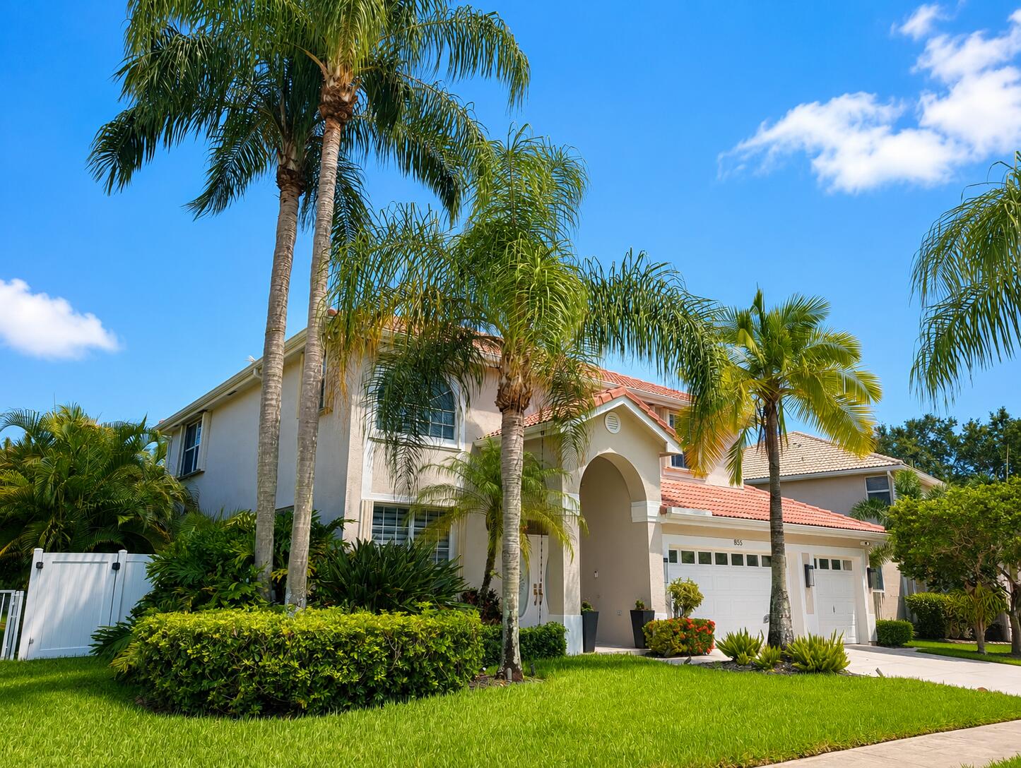 855 SW 174th Terrace