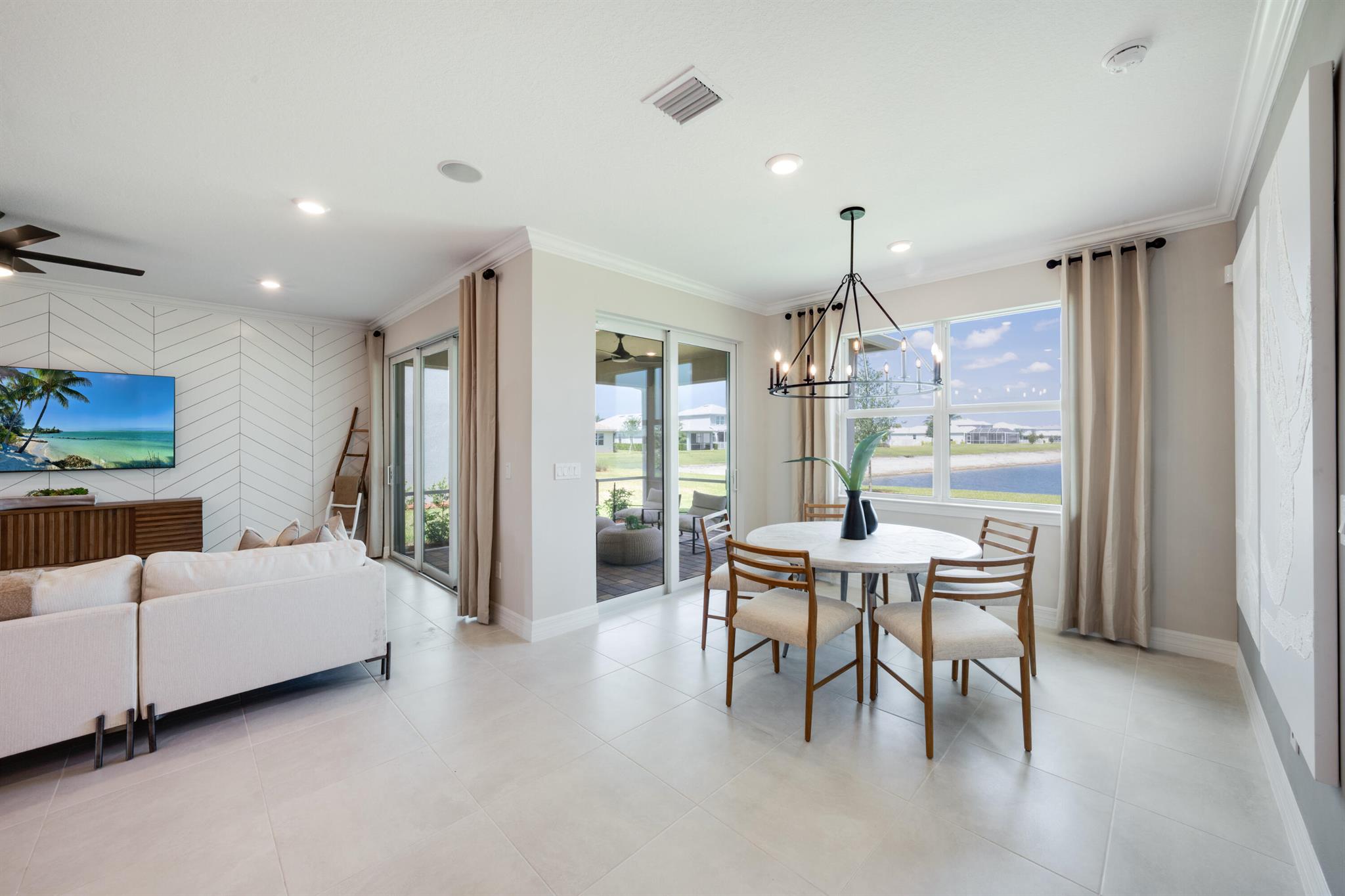 HARBOR ISLE - Residential