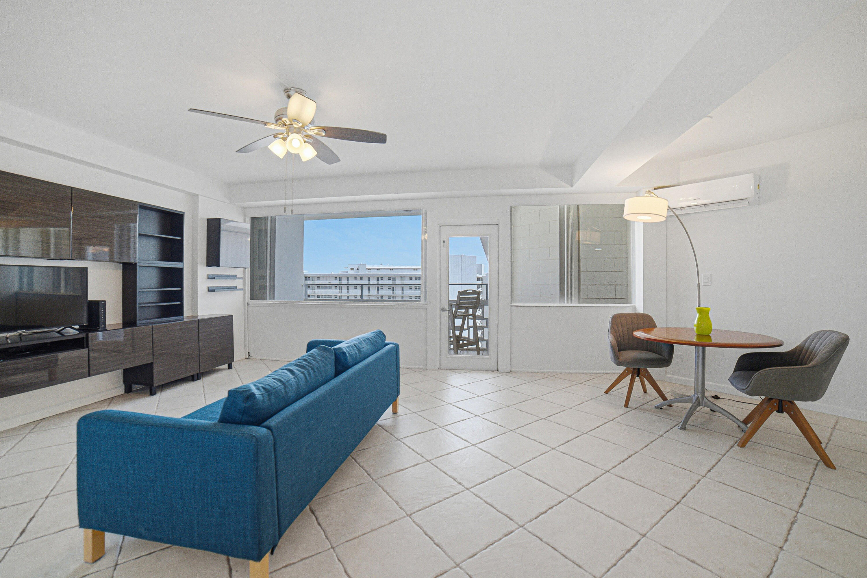 BREAKWATER TOWERS CO-OP - Residential