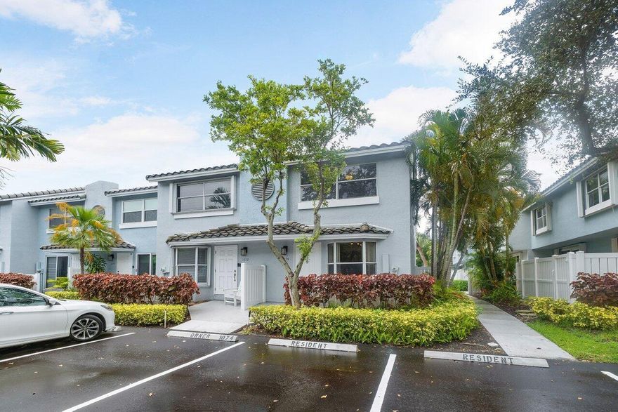 More COMING SOON ... move-in ready corner unit townhouse in East Boca Raton! Boca Quay is a well-maintained community of townhomes located directly on the Intracoastal.