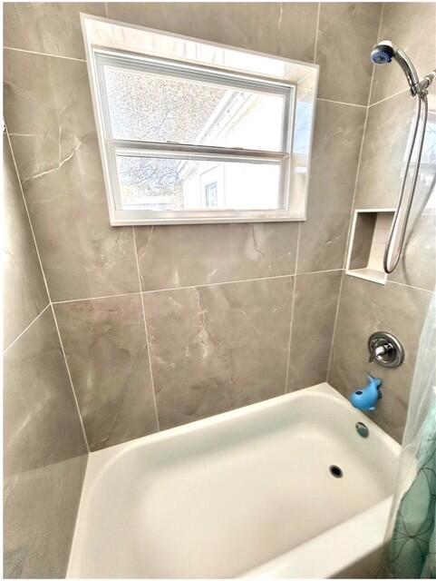 CORAL GARDENS - Residential