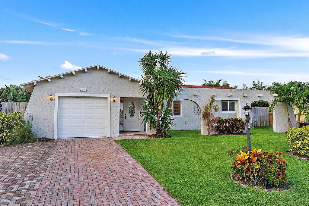 Photo of 3931 Flag Drive, Palm Beach Gardens, FL 33410 (MLS # R11107087)