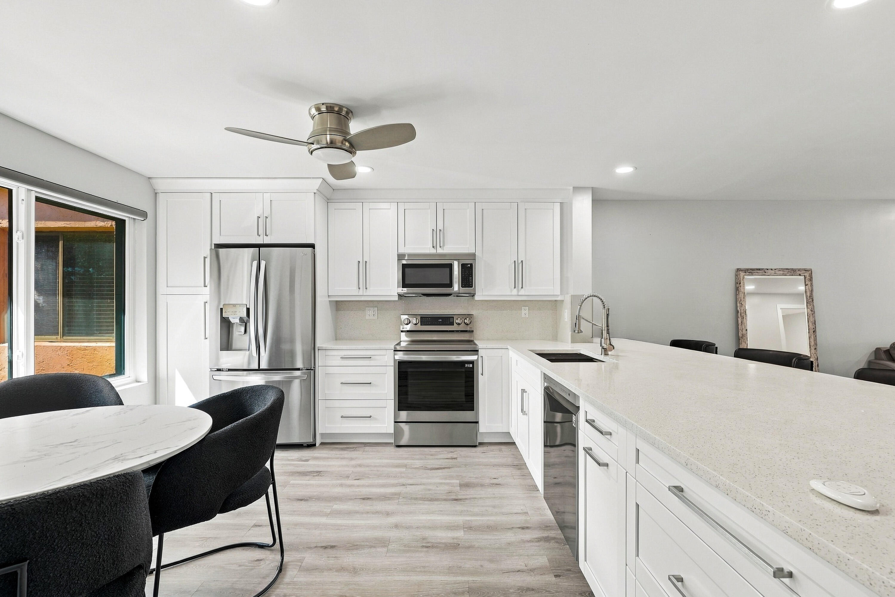 11172 GREEN LAKE Drive 203