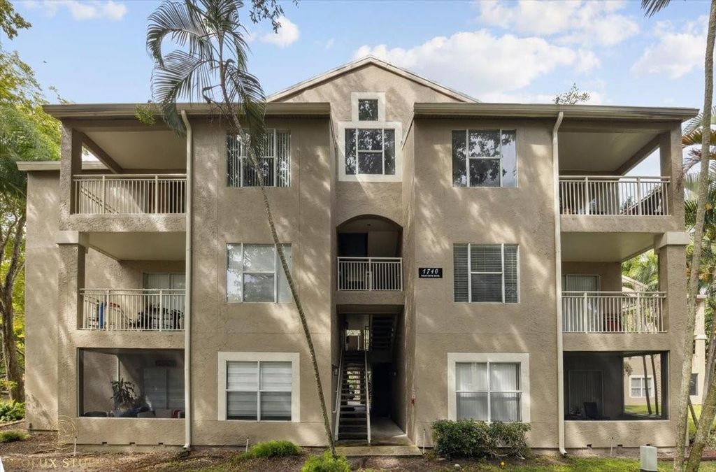 Photo of 1740 Palm Cove Boulevard #205, Delray Beach, FL 33445 (MLS # F10412765)