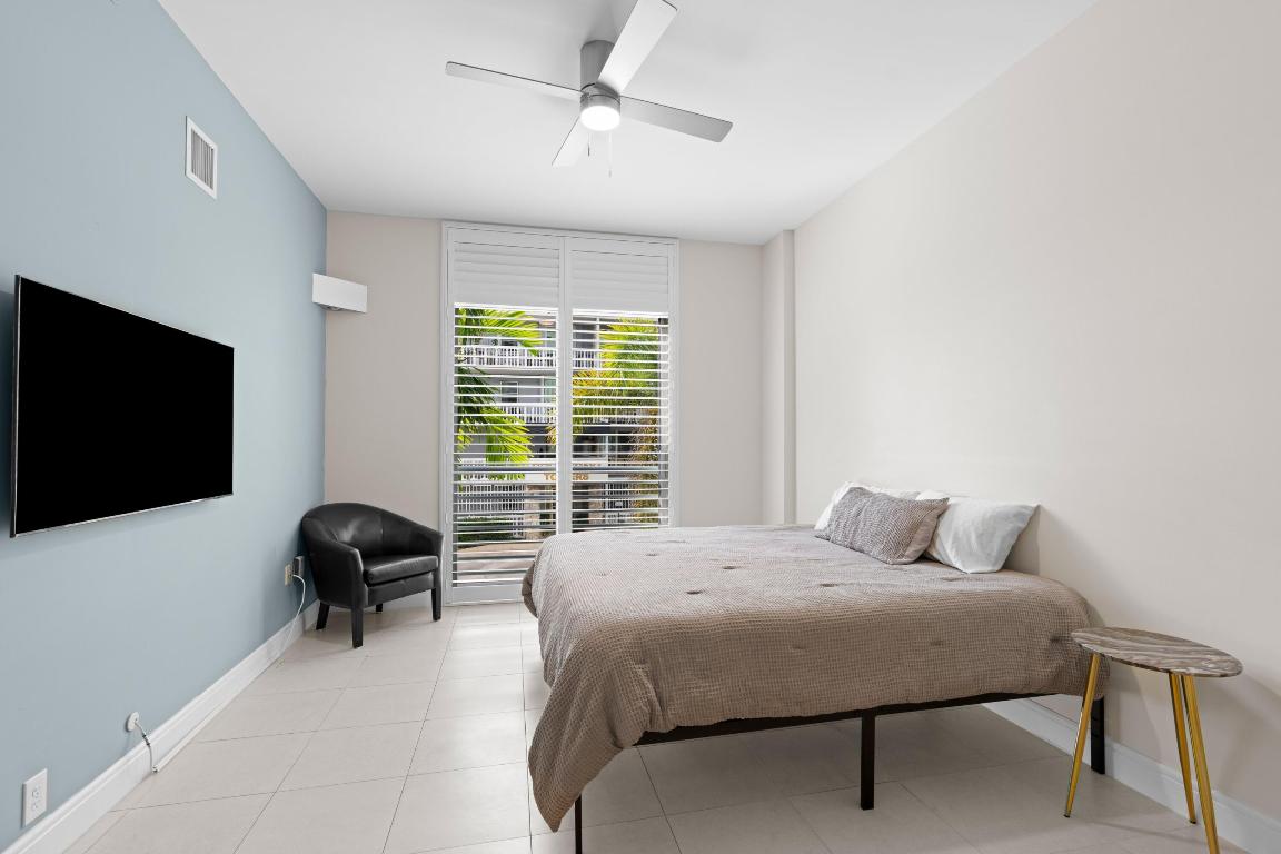 LAKE AVENUE LOFTS CONDO - Residential