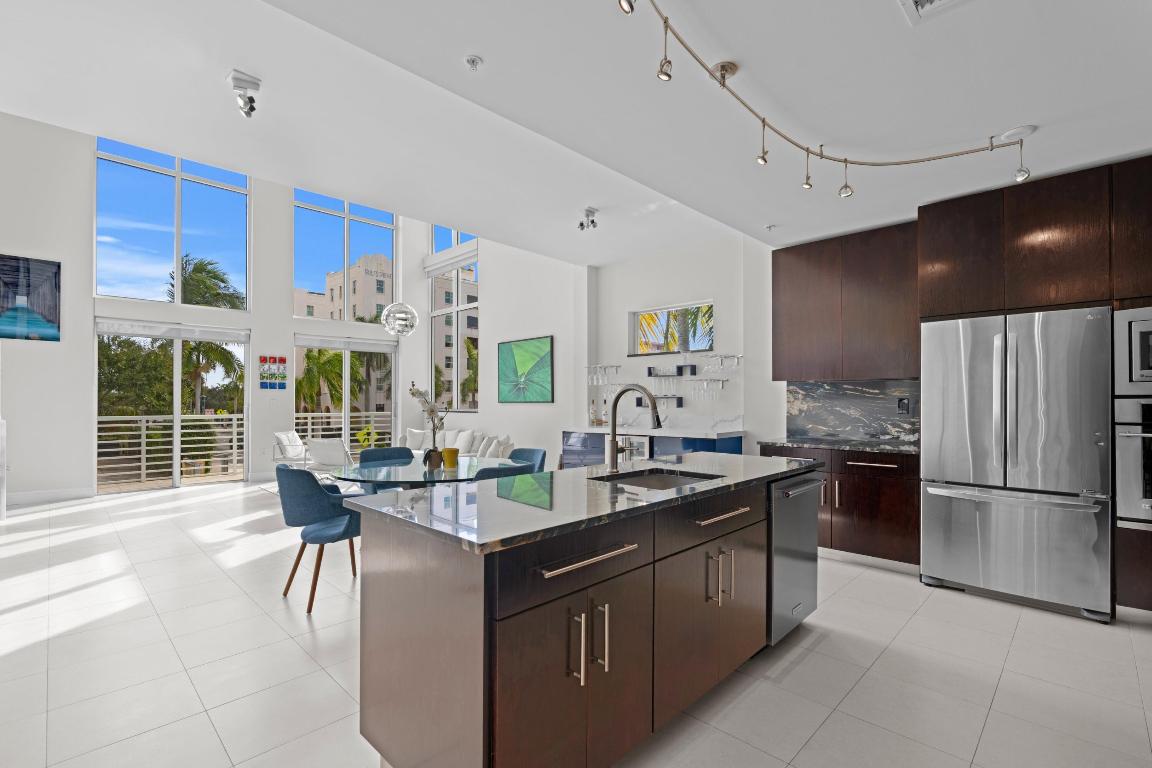 LAKE AVENUE LOFTS CONDO - Residential