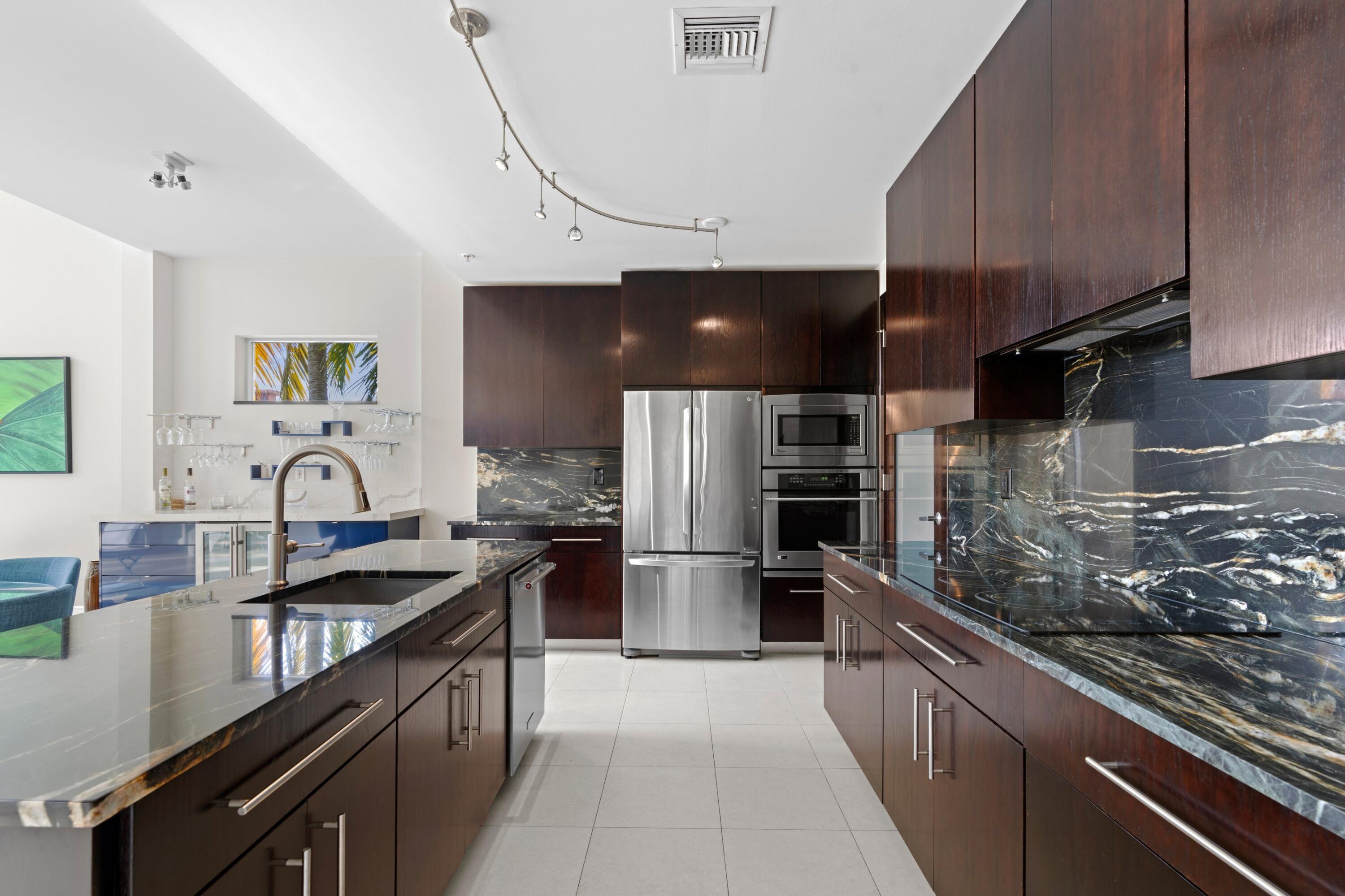 LAKE AVENUE LOFTS CONDO - Residential