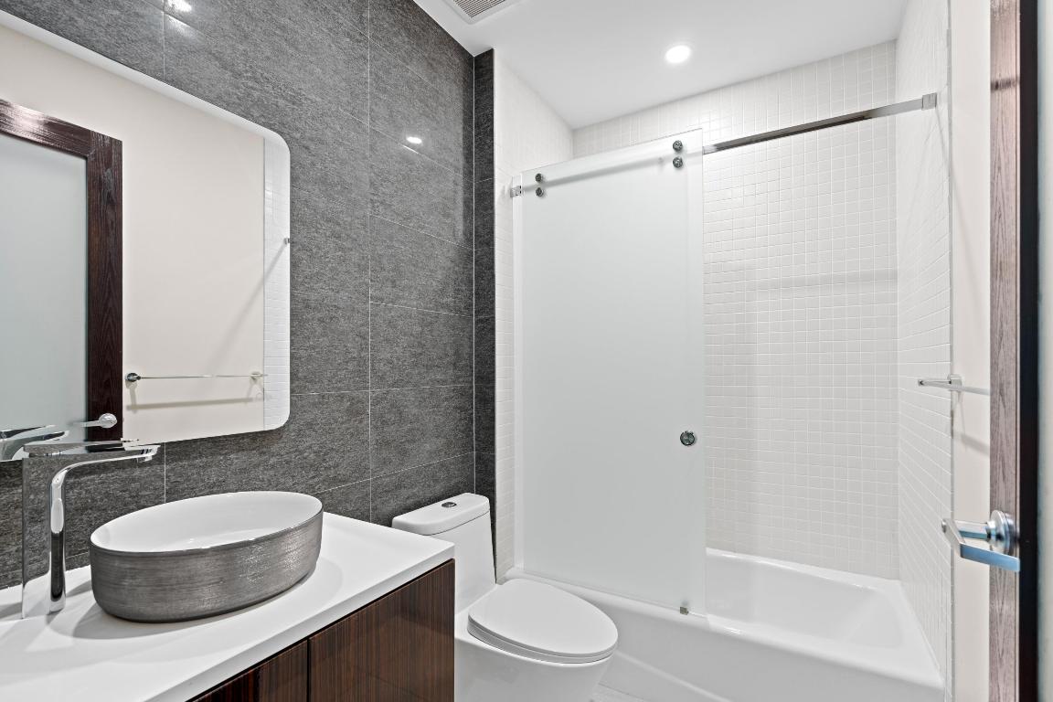 LAKE AVENUE LOFTS CONDO - Residential