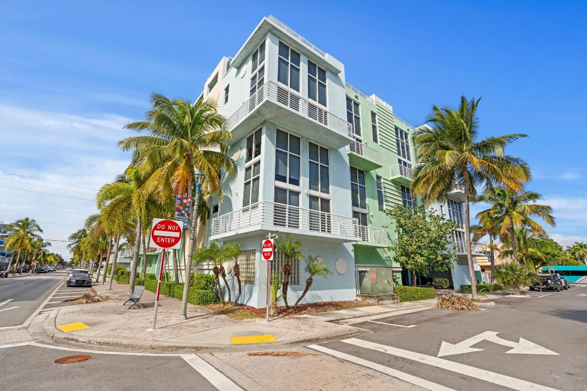 LAKE AVENUE LOFTS CONDO - Residential
