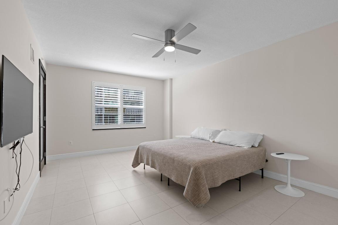 LAKE AVENUE LOFTS CONDO - Residential