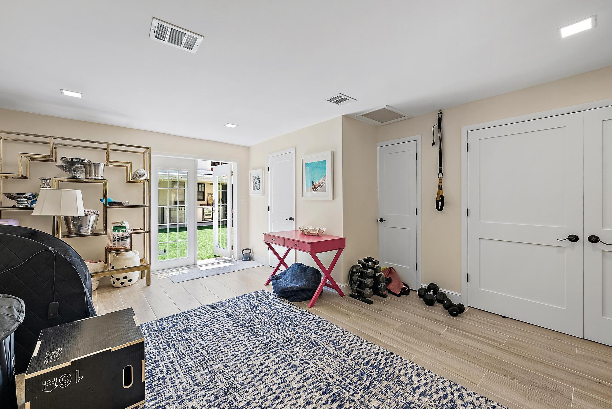 SOUTHLAND PARK - Residential Lease