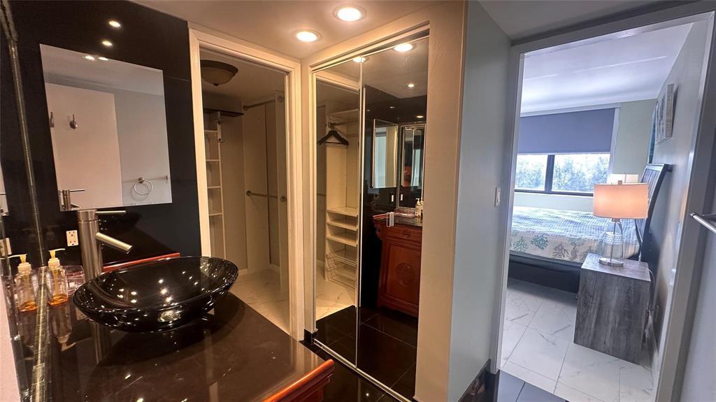 WATERBURY CONDO - Residential Lease