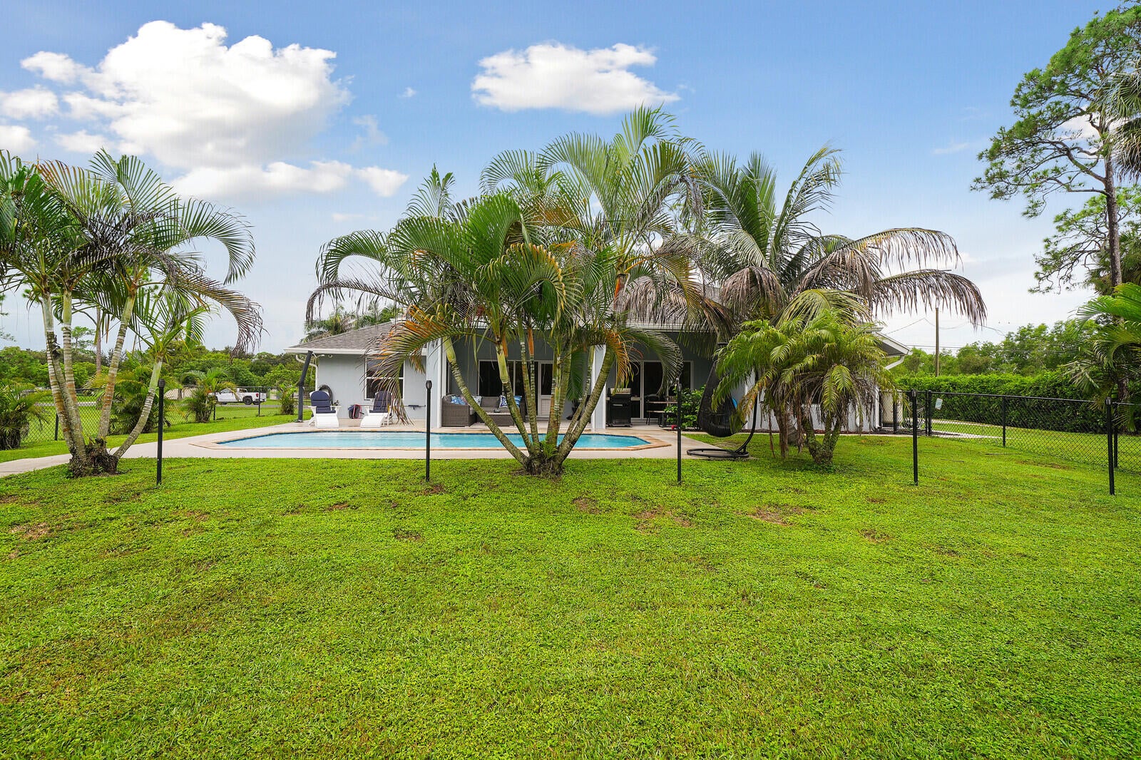 Properties 16395 E HIALEAH Drive E