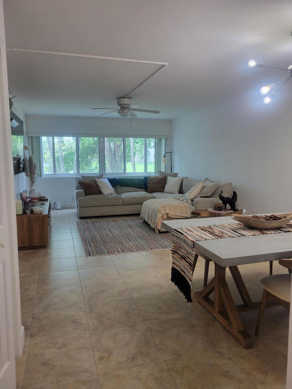 Photo of 120 Lakeview Drive #103, Weston, FL 33326 (MLS # B26011703)