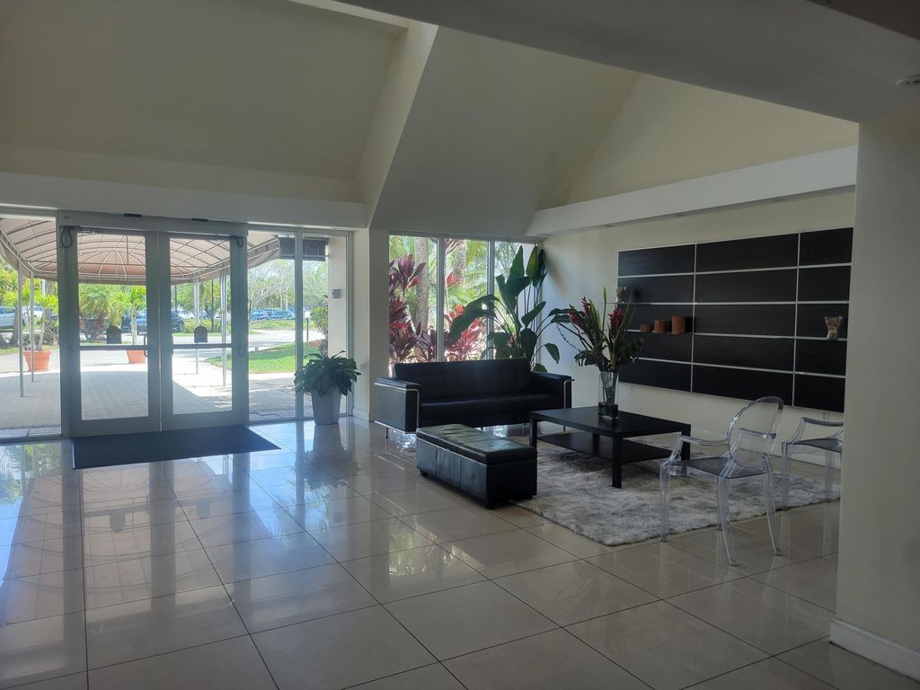 Photo of 120 Lakeview Drive #103, Weston, FL 33326 (MLS # B26011703)