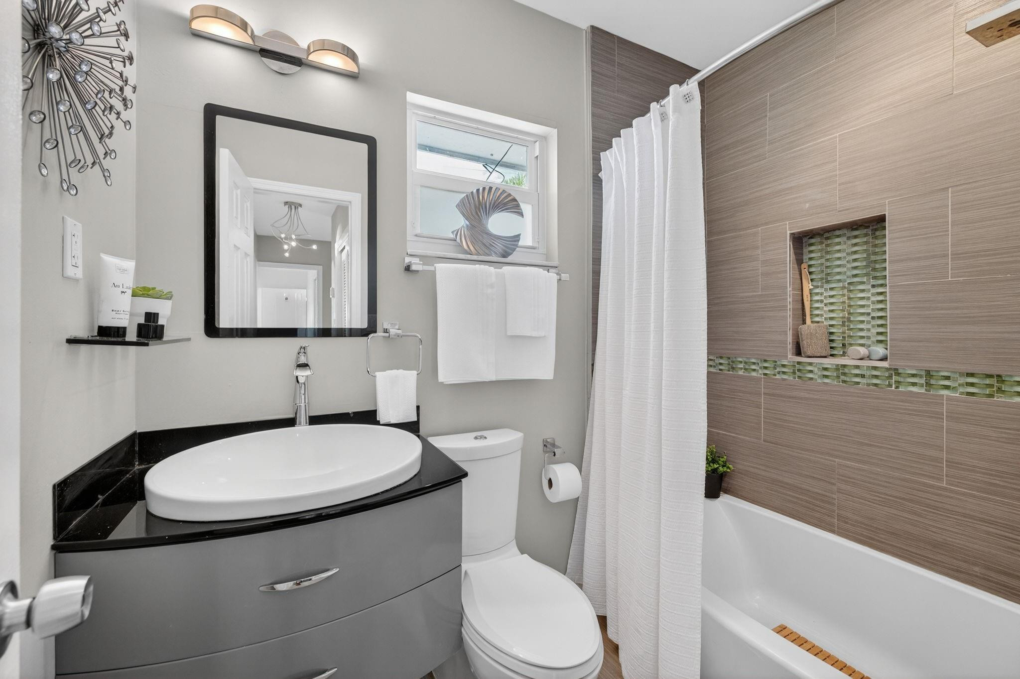 NORTH ANDREWS GARDENS 2ND - Residential