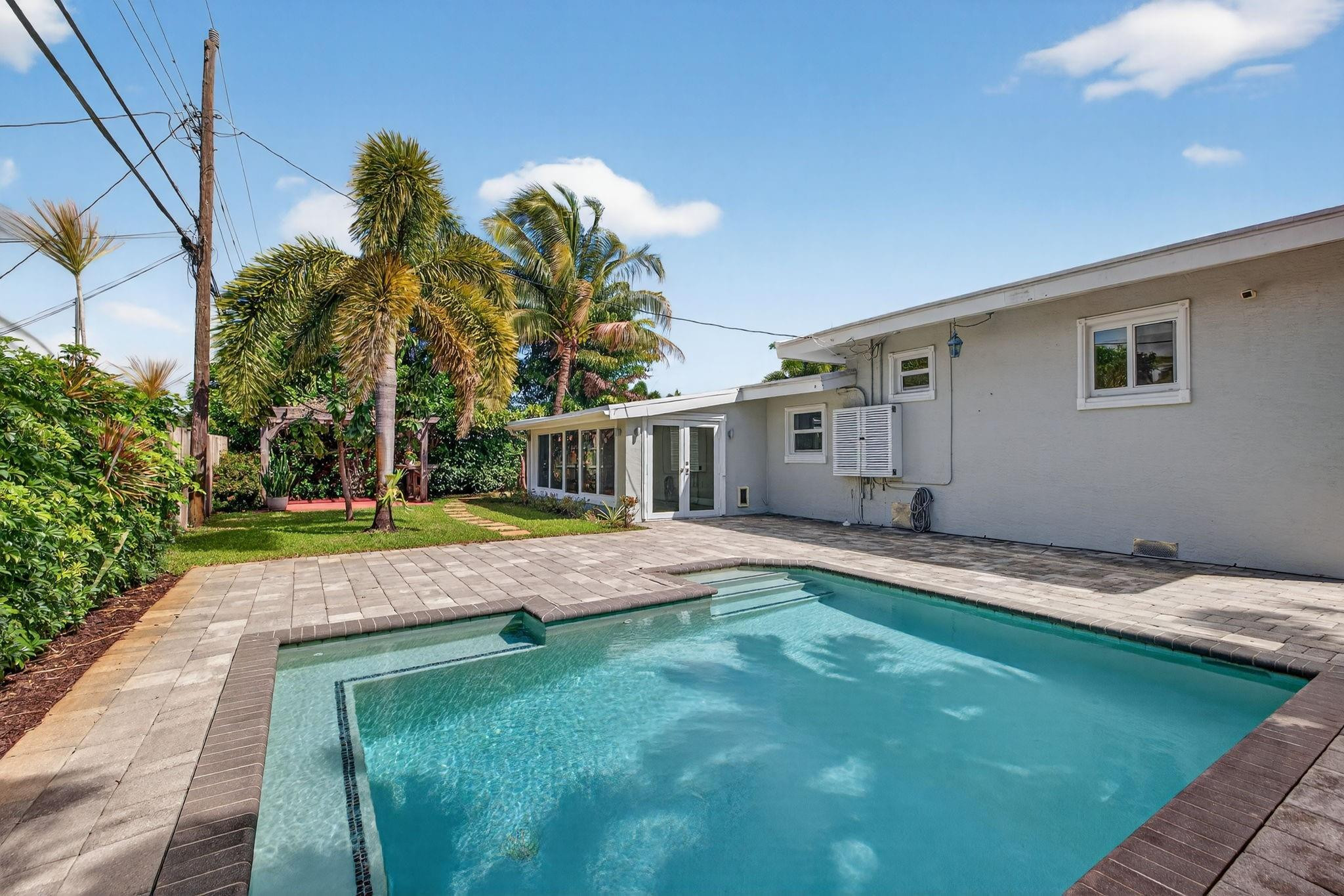 NORTH ANDREWS GARDENS 2ND - Residential