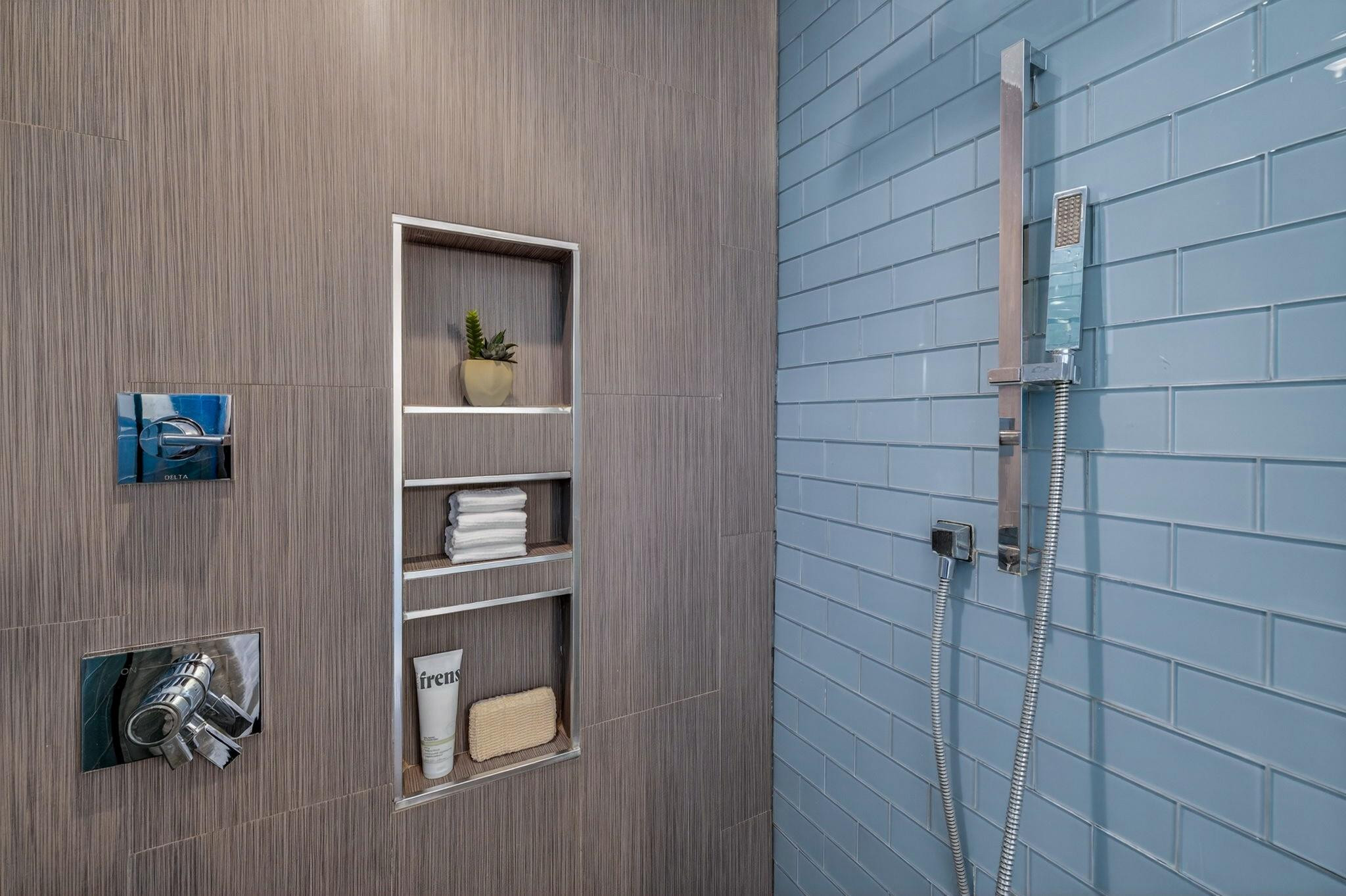 NORTH ANDREWS GARDENS 2ND - Residential