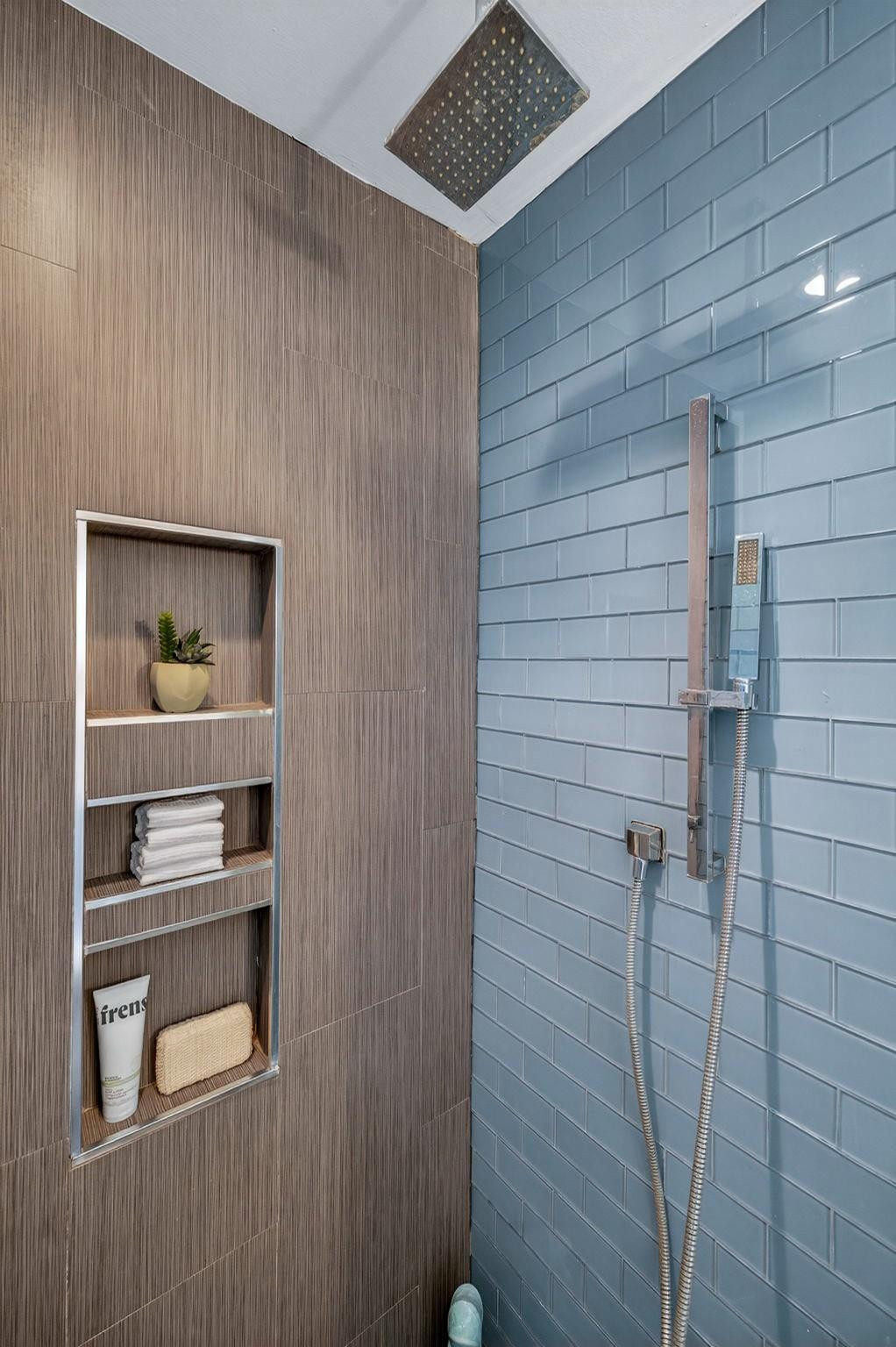 NORTH ANDREWS GARDENS 2ND - Residential