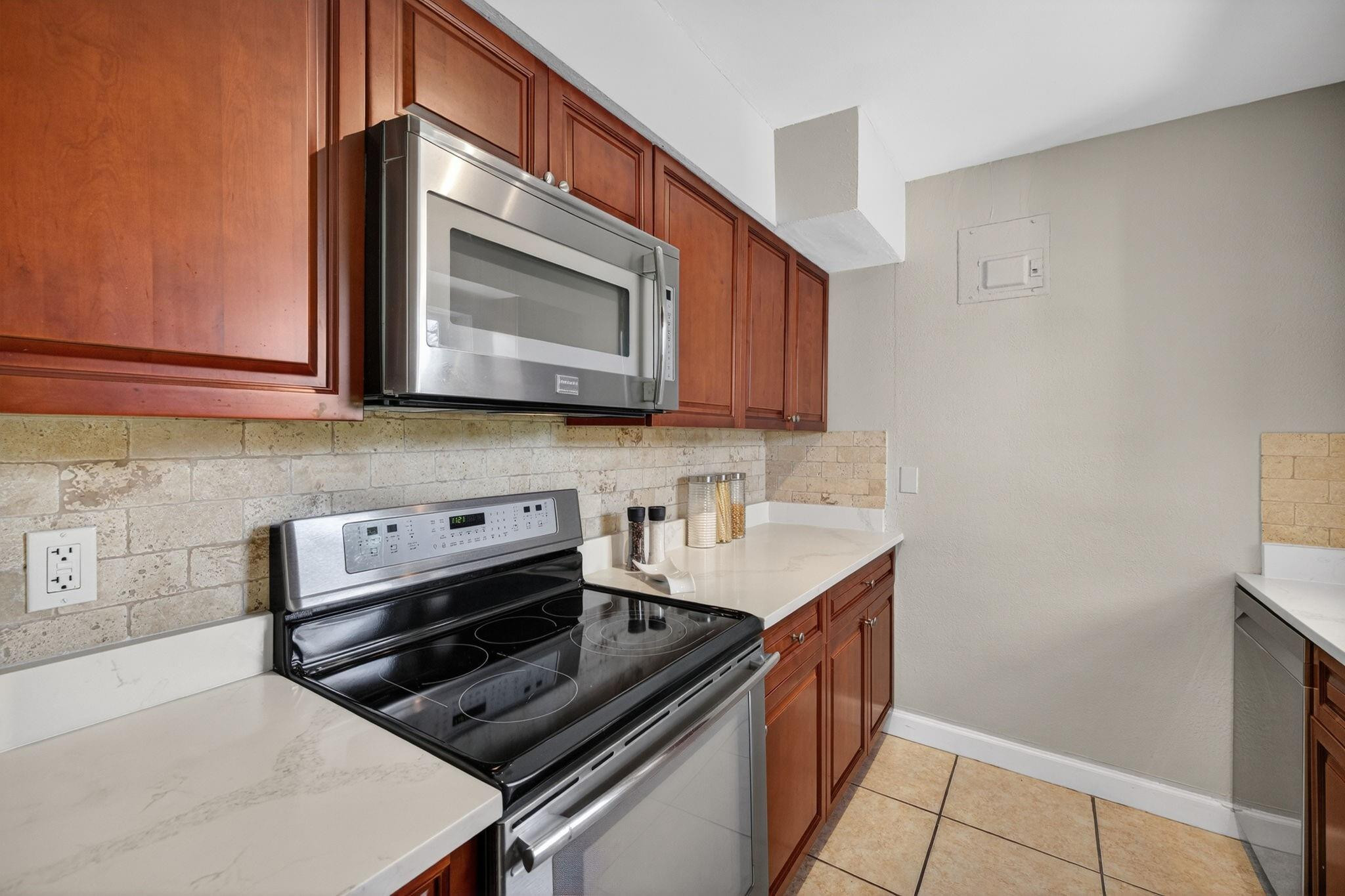 NORTH ANDREWS GARDENS 2ND - Residential