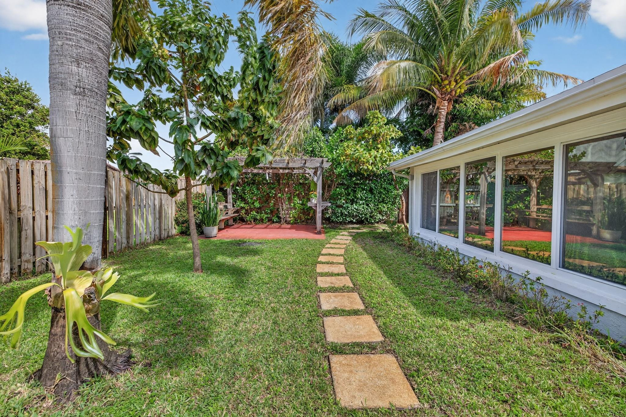 NORTH ANDREWS GARDENS 2ND - Residential