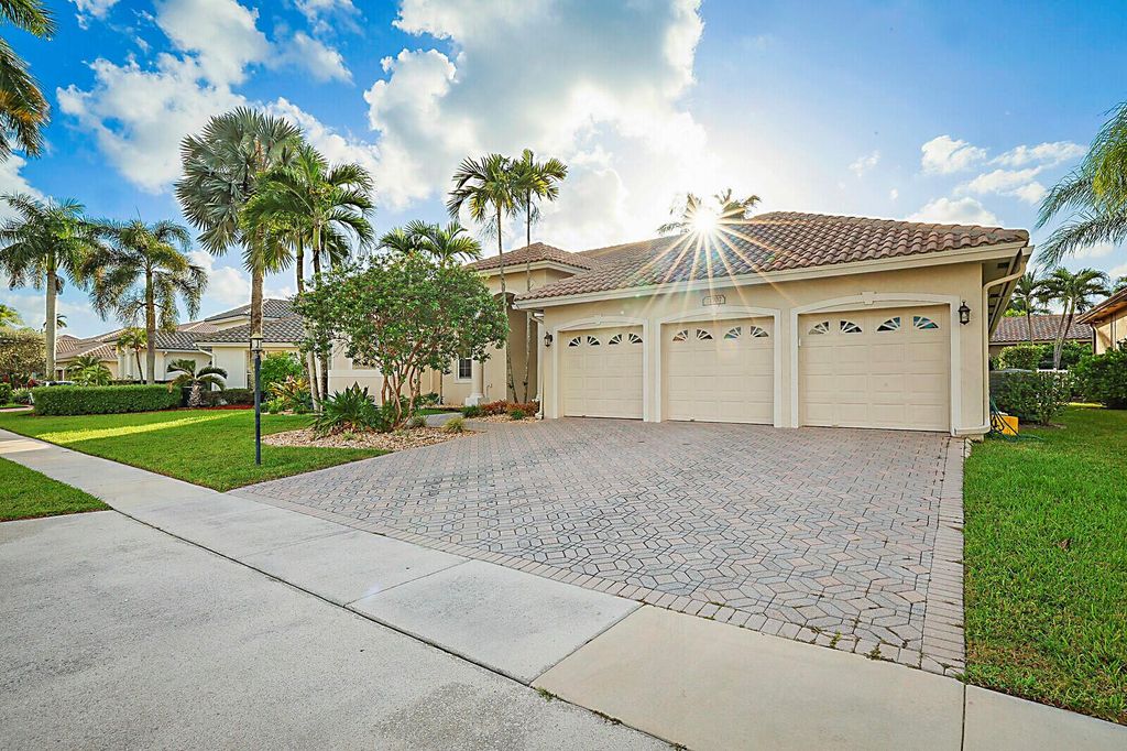 Photo of 21707 Marigot Drive, Boca Raton, FL 33428 (MLS # R11135740)
