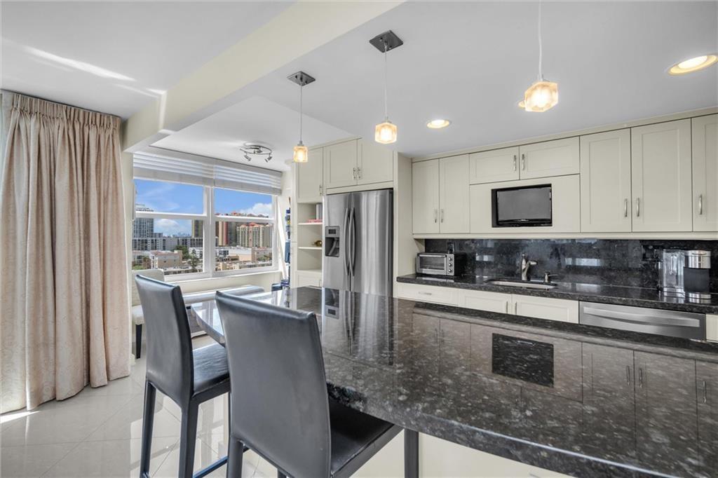 Winston Towers 300 Condo - Residential Lease