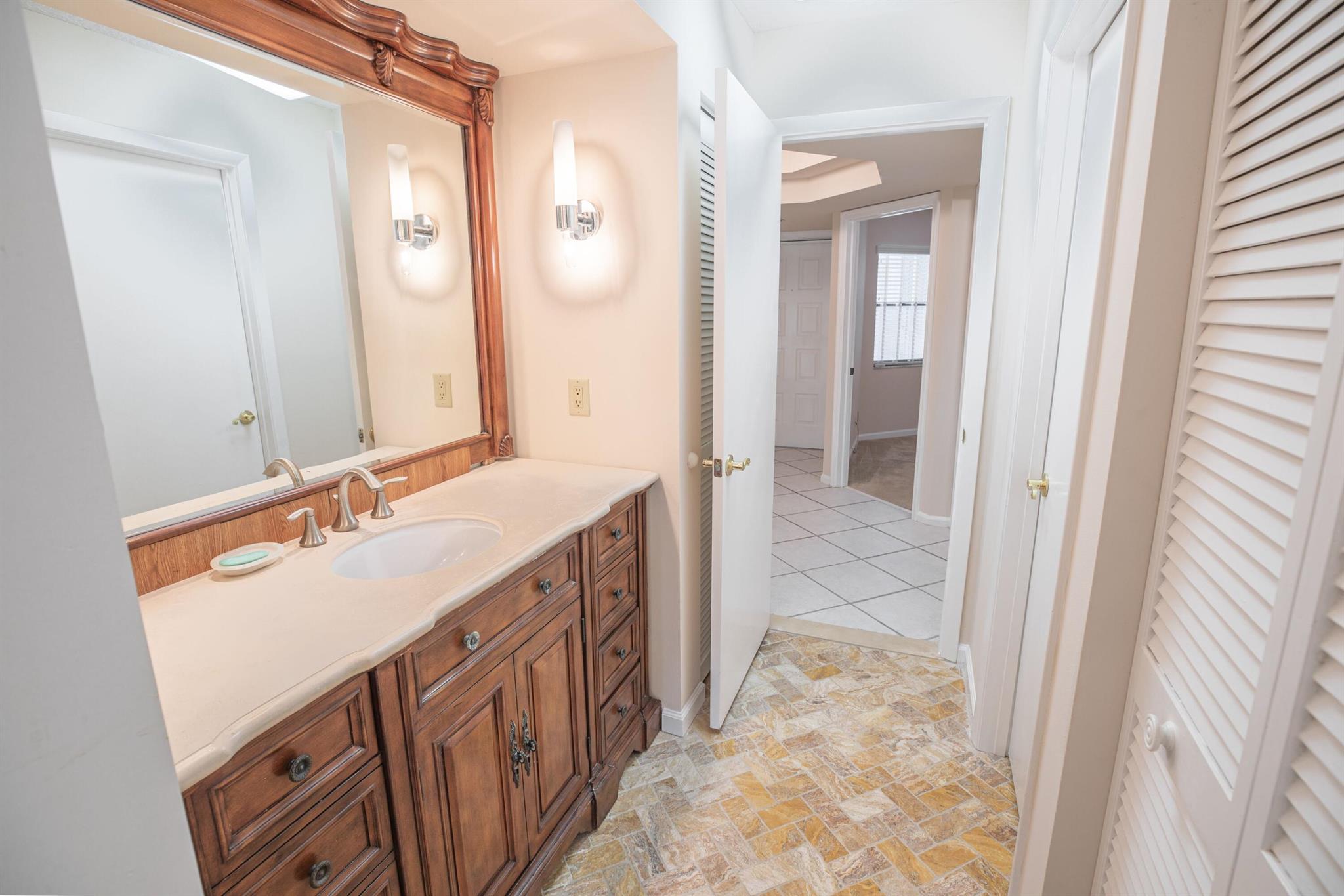 BAY COLONY CONDO - Residential Lease