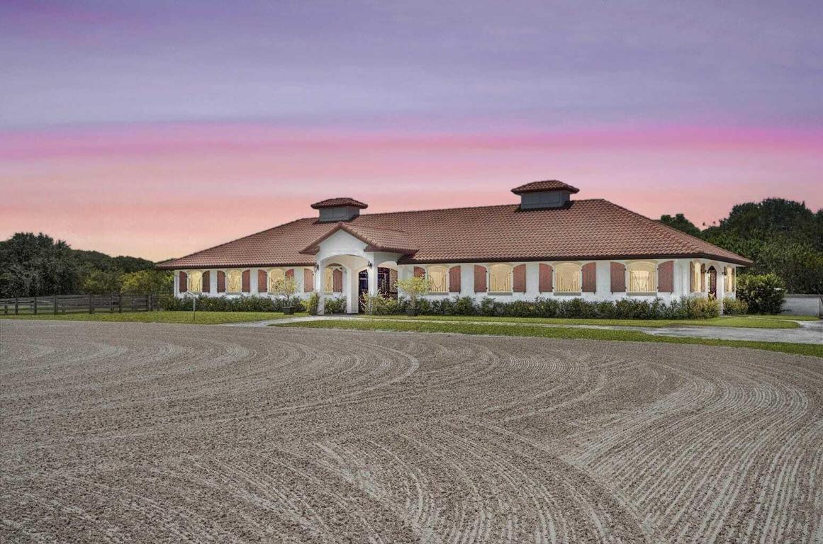 SADDLE TRAIL PARK OF WELLINGTON - Land