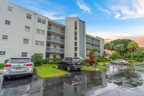 A home in Lake Worth