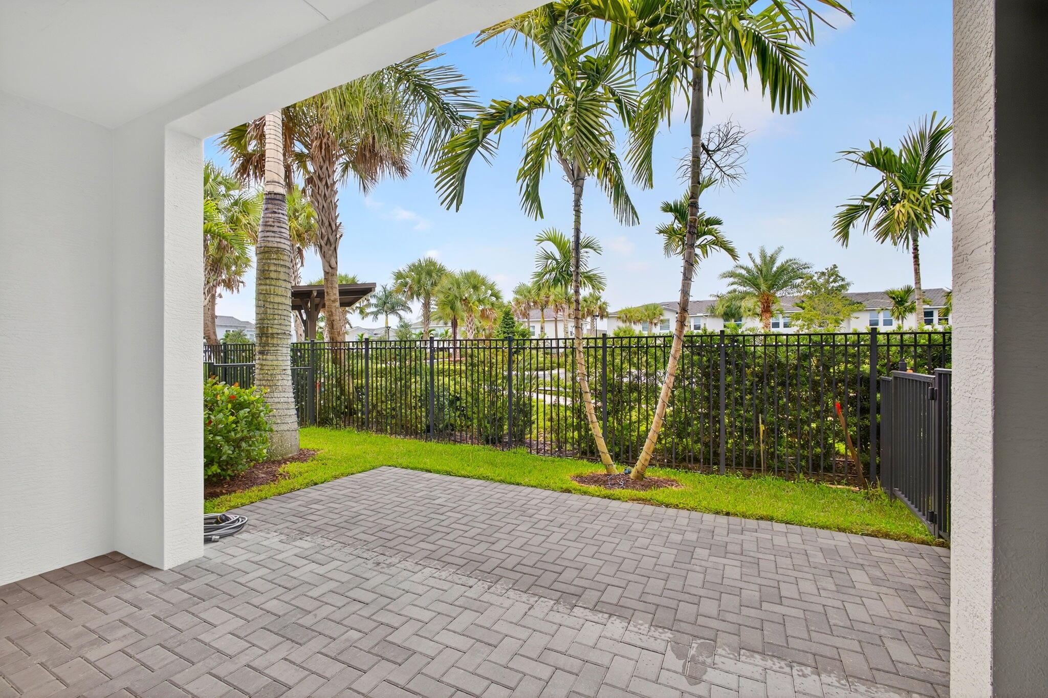 CROSSINGS OF WESTLAKE - Residential