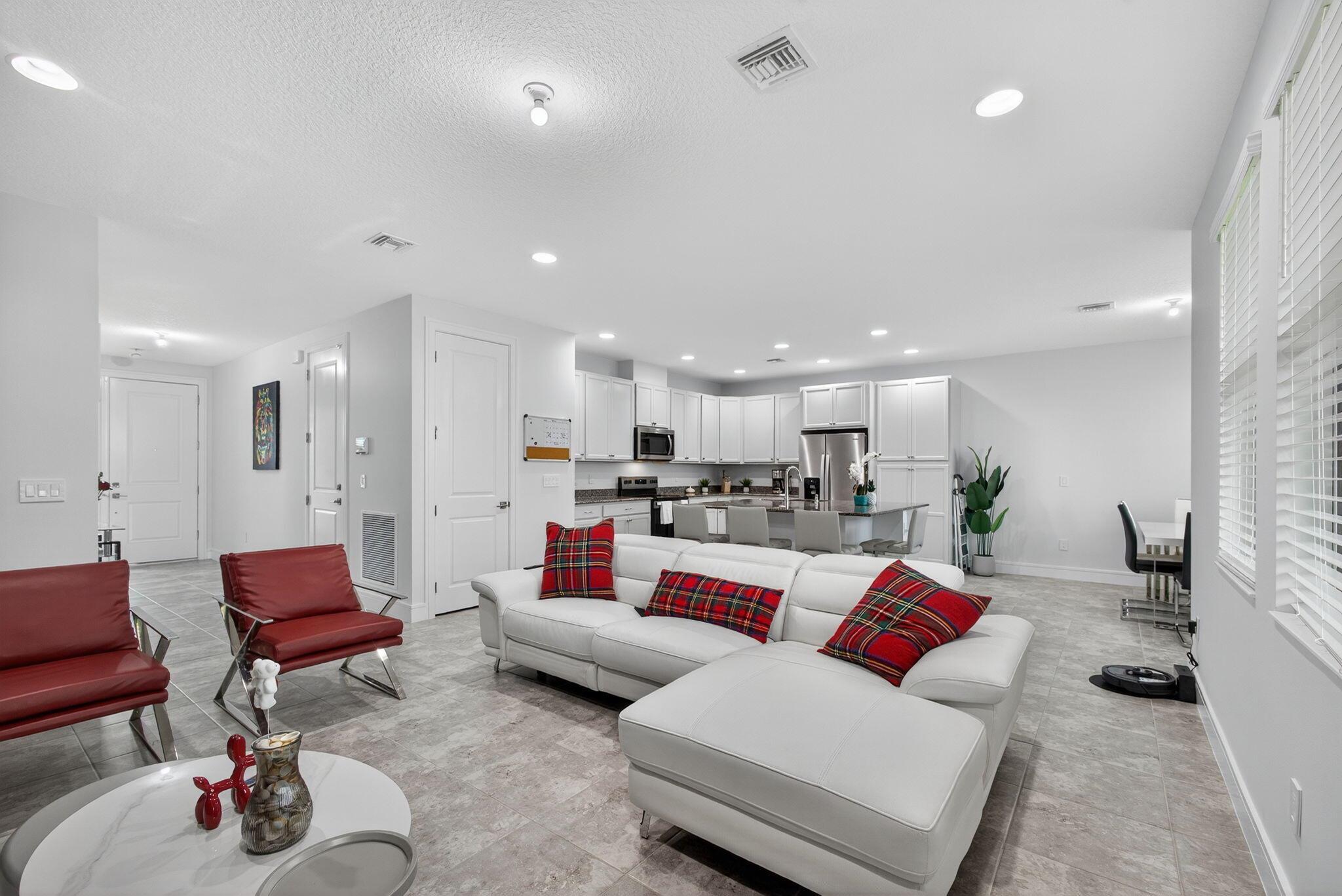 CROSSINGS OF WESTLAKE - Residential