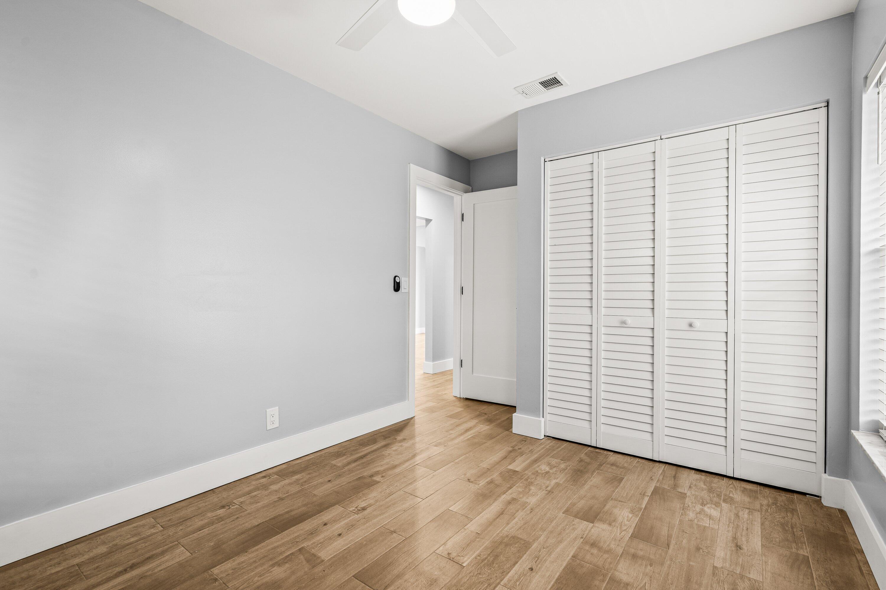 SKY LAKE - Residential