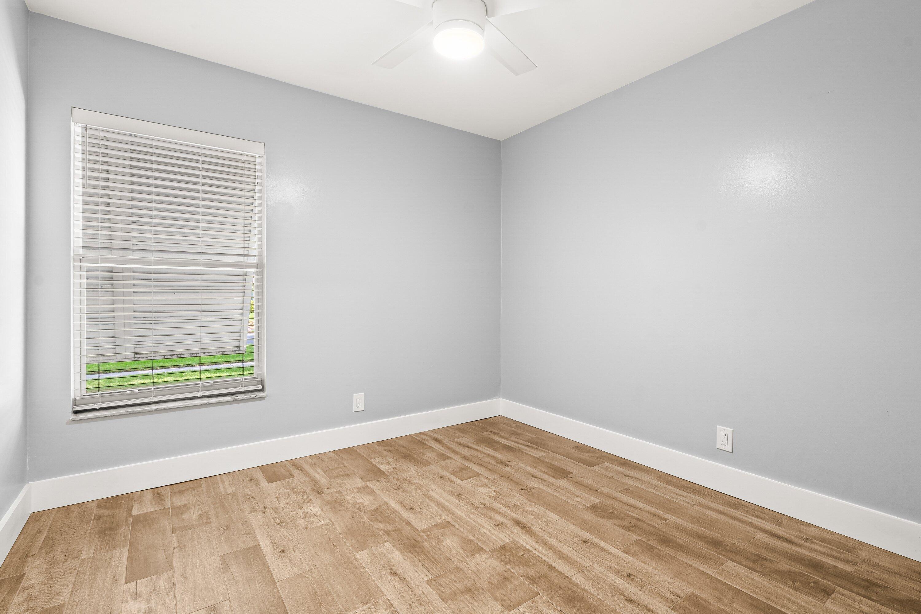 SKY LAKE - Residential