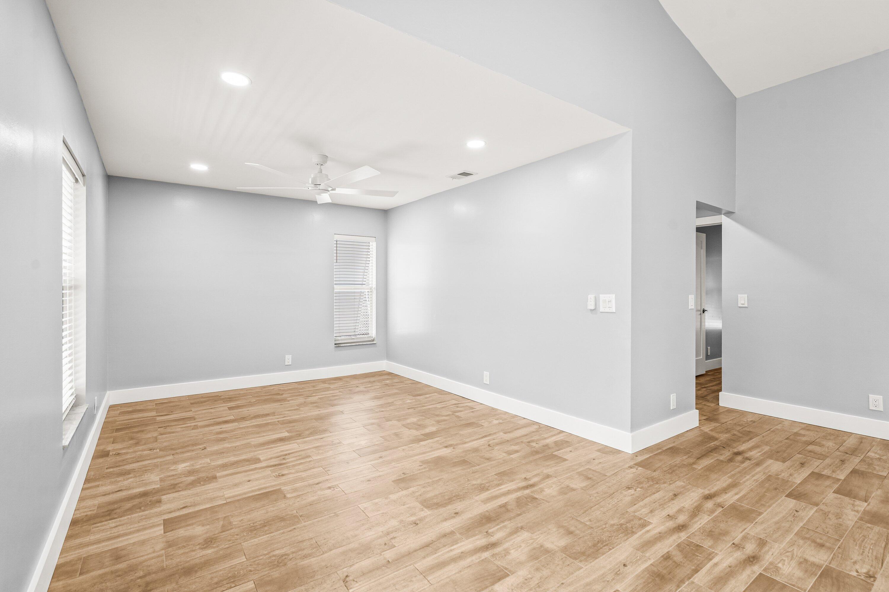 SKY LAKE - Residential