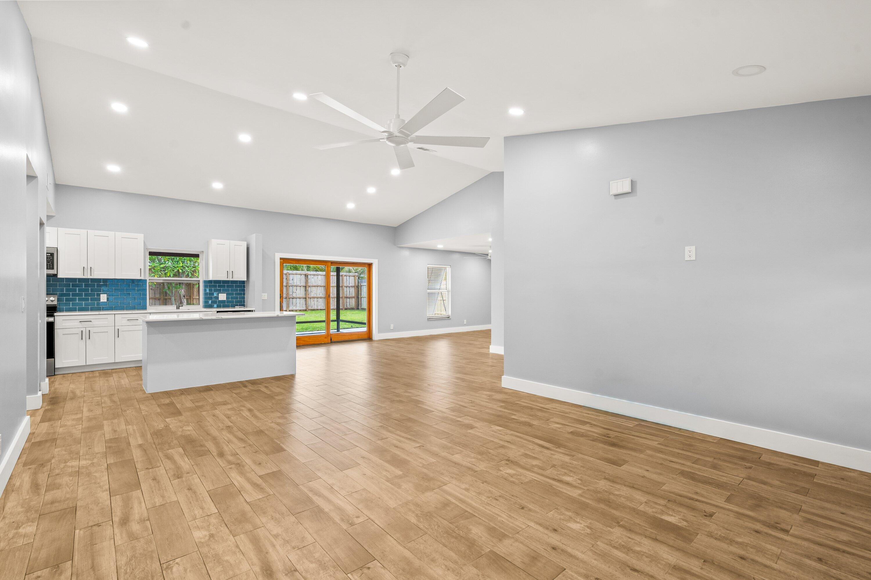 SKY LAKE - Residential