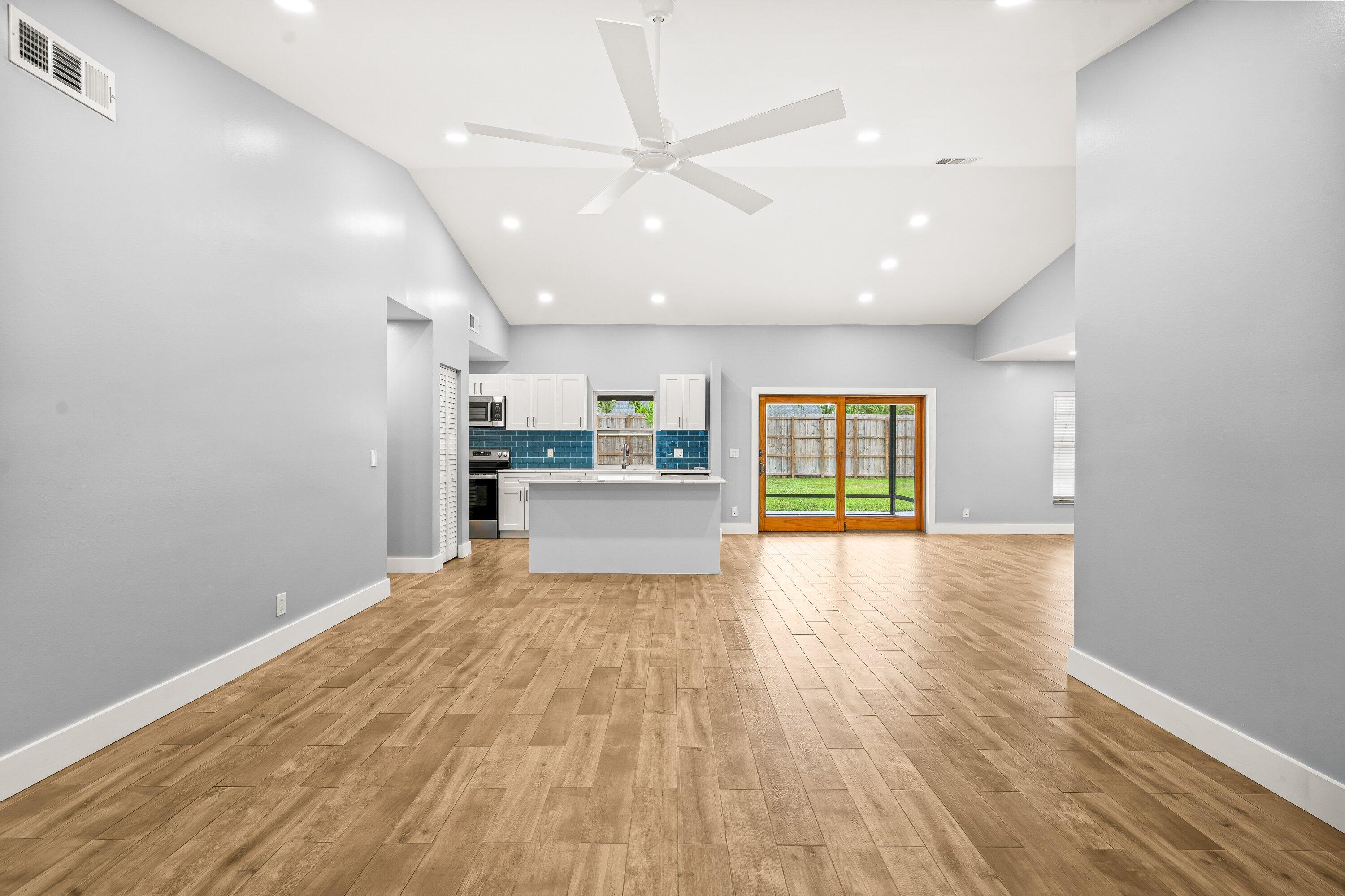 SKY LAKE - Residential