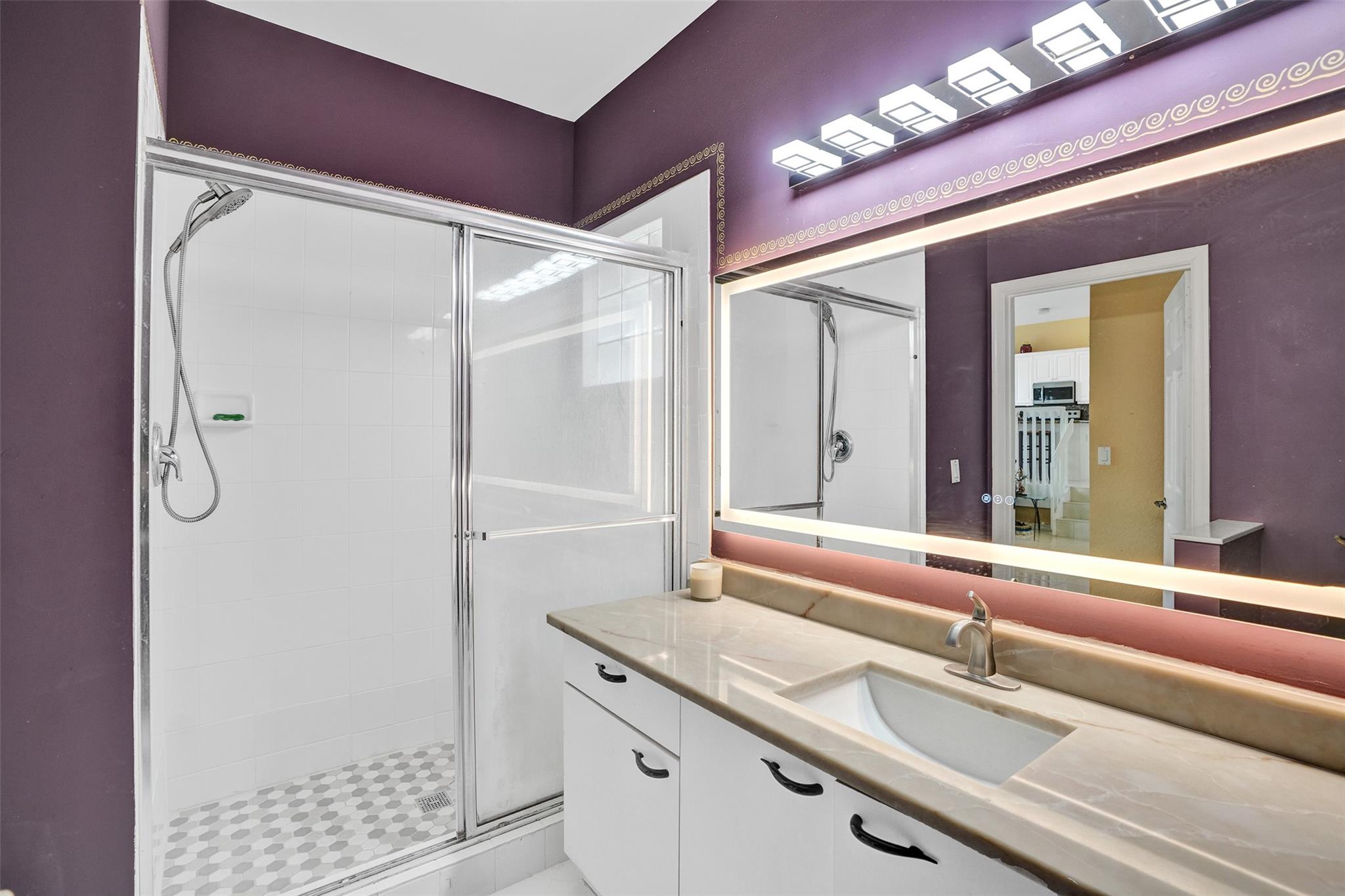 TOWNGATE - Residential Lease