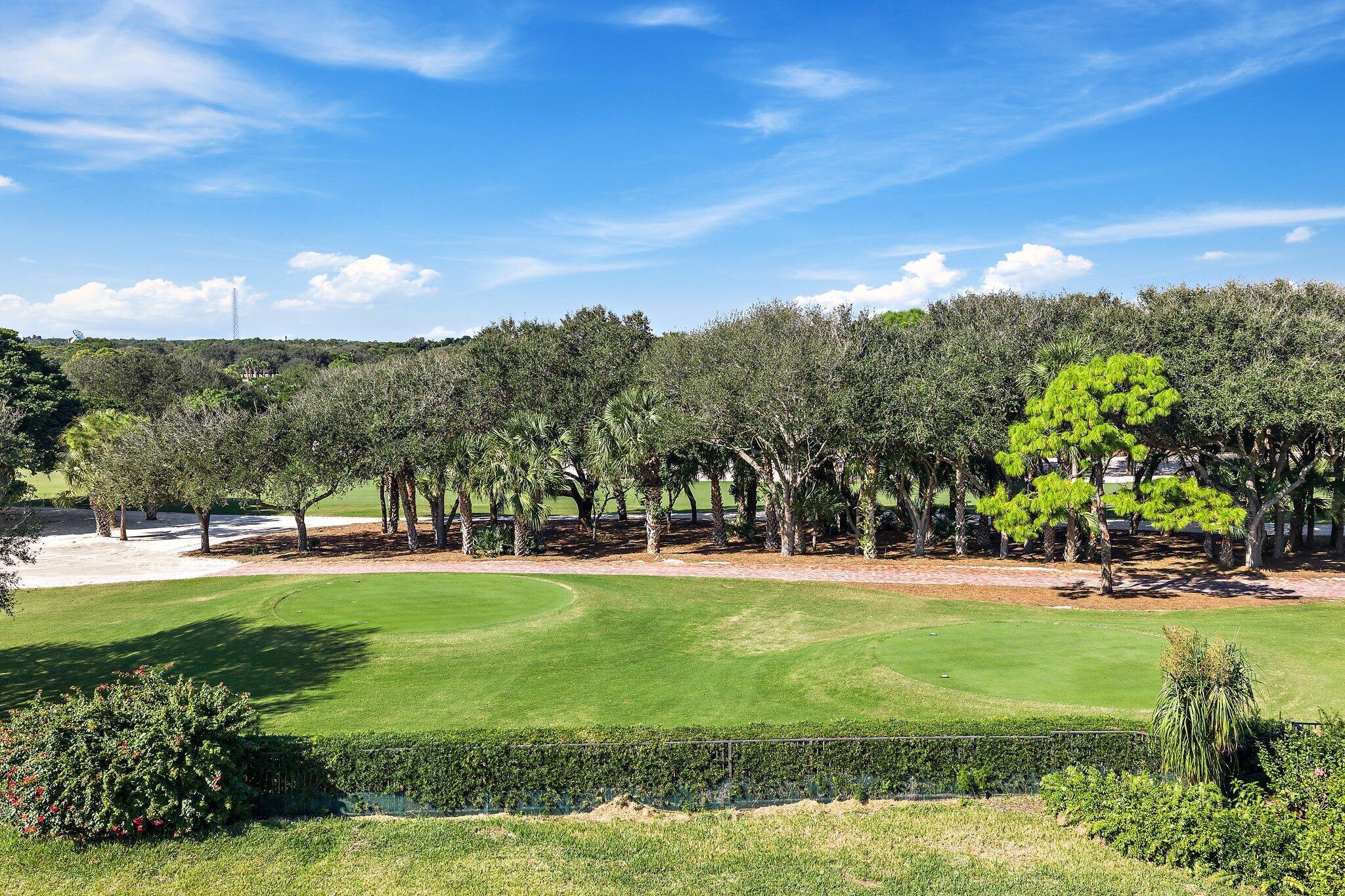JUPITER HILLS VILLAGE - Residential