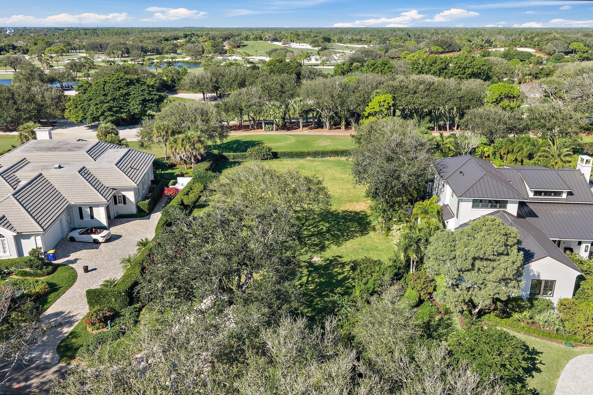 JUPITER HILLS VILLAGE - Residential