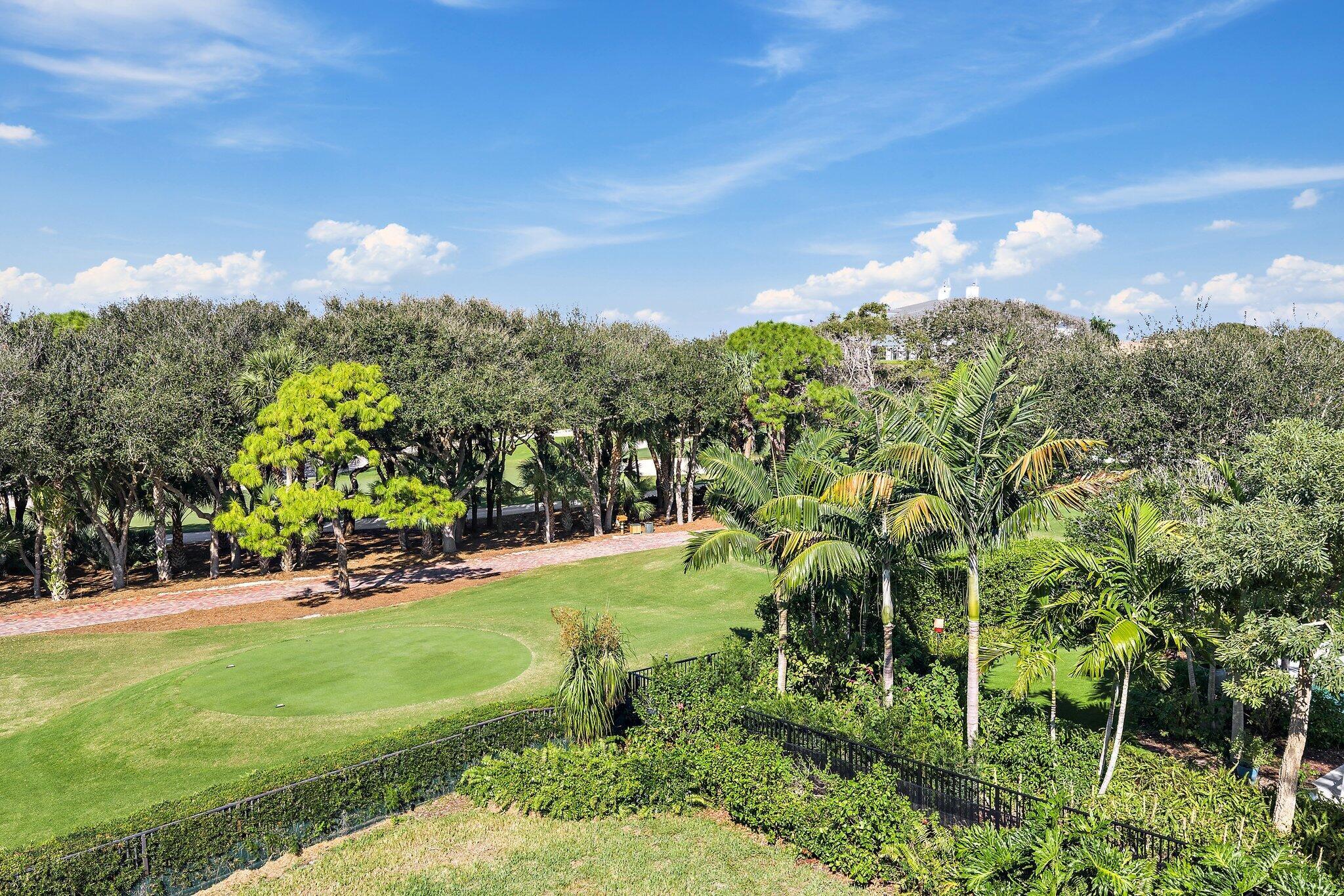 JUPITER HILLS VILLAGE - Residential