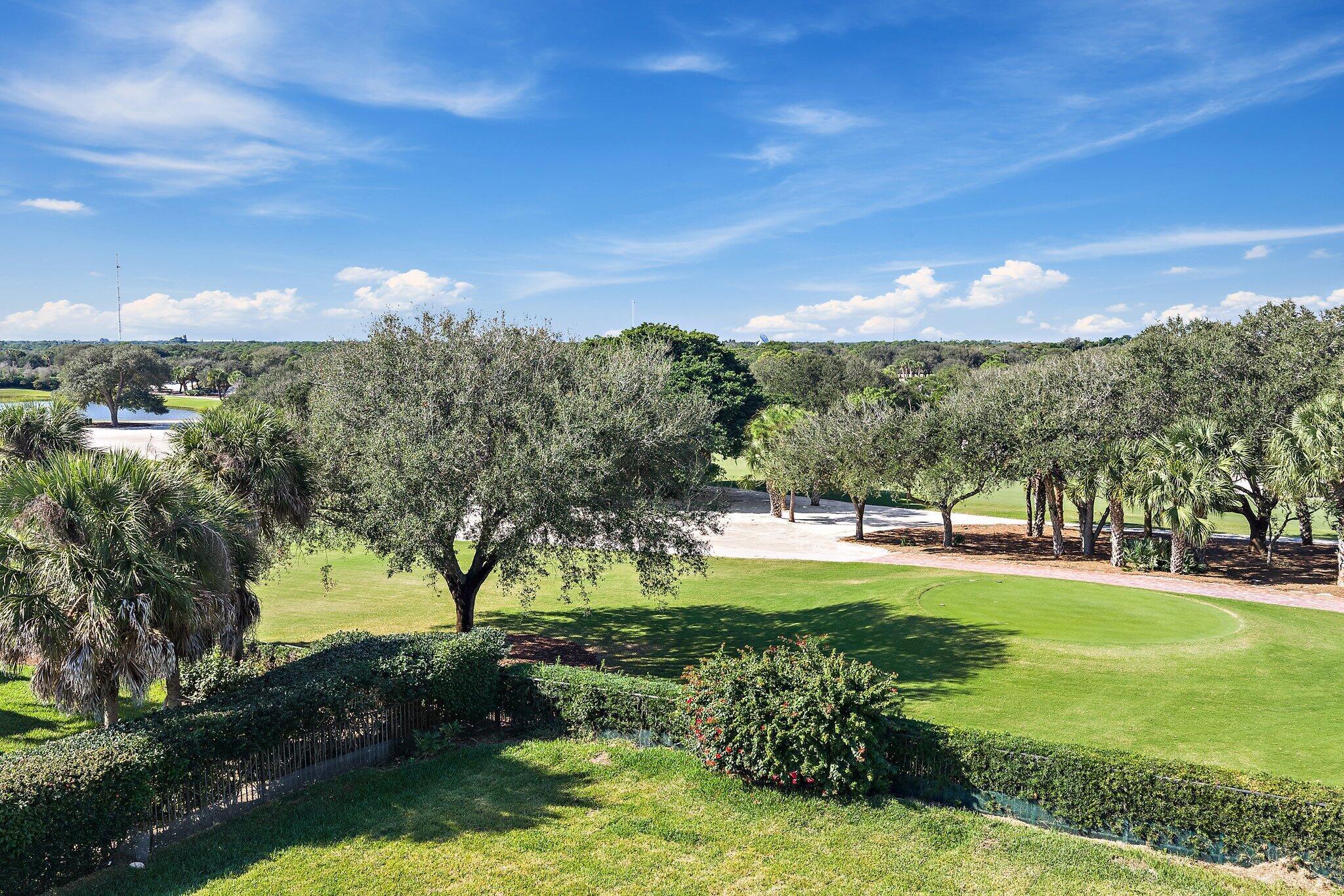 JUPITER HILLS VILLAGE - Residential