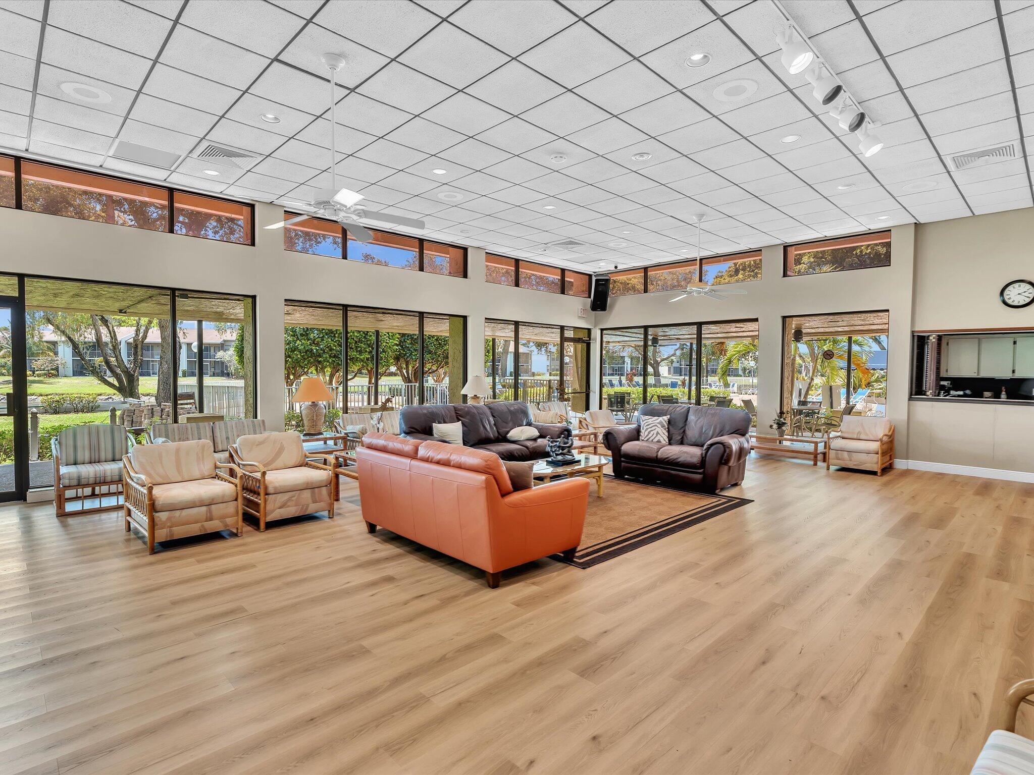 MEADOWRIDGE EAST CONDO - Residential