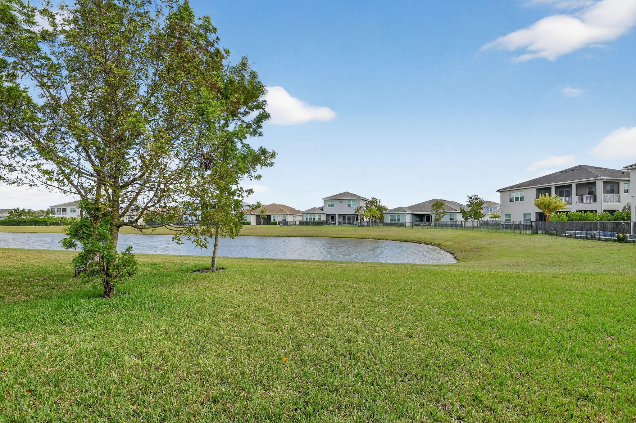 GROVES OF WESTLAKE - Residential Lease