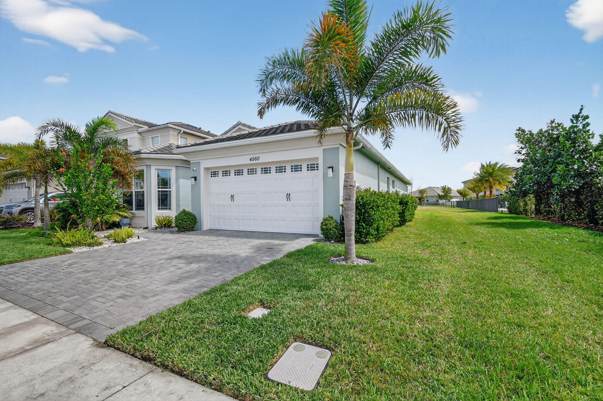 GROVES OF WESTLAKE - Residential Lease