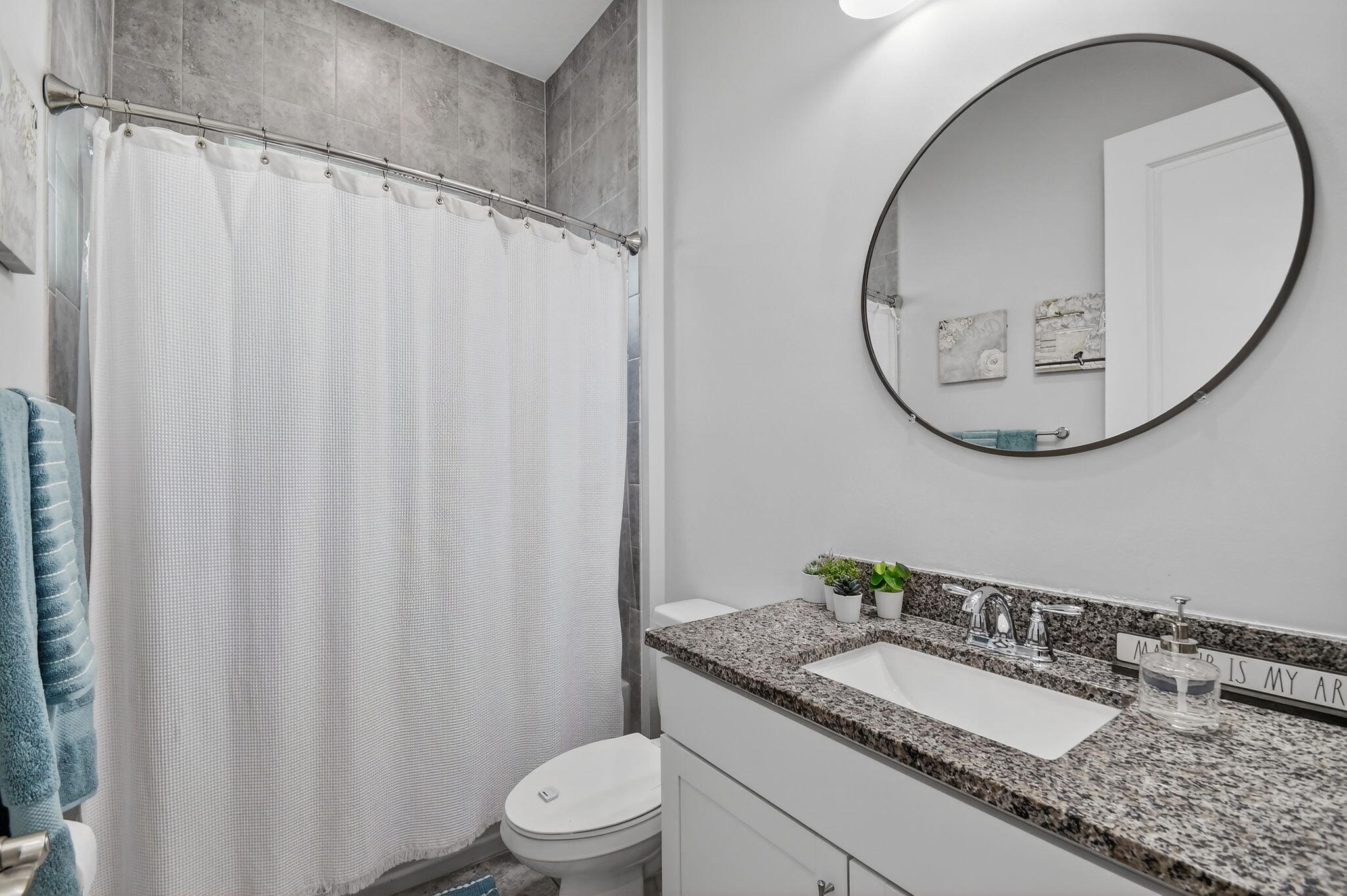 GROVES OF WESTLAKE - Residential Lease