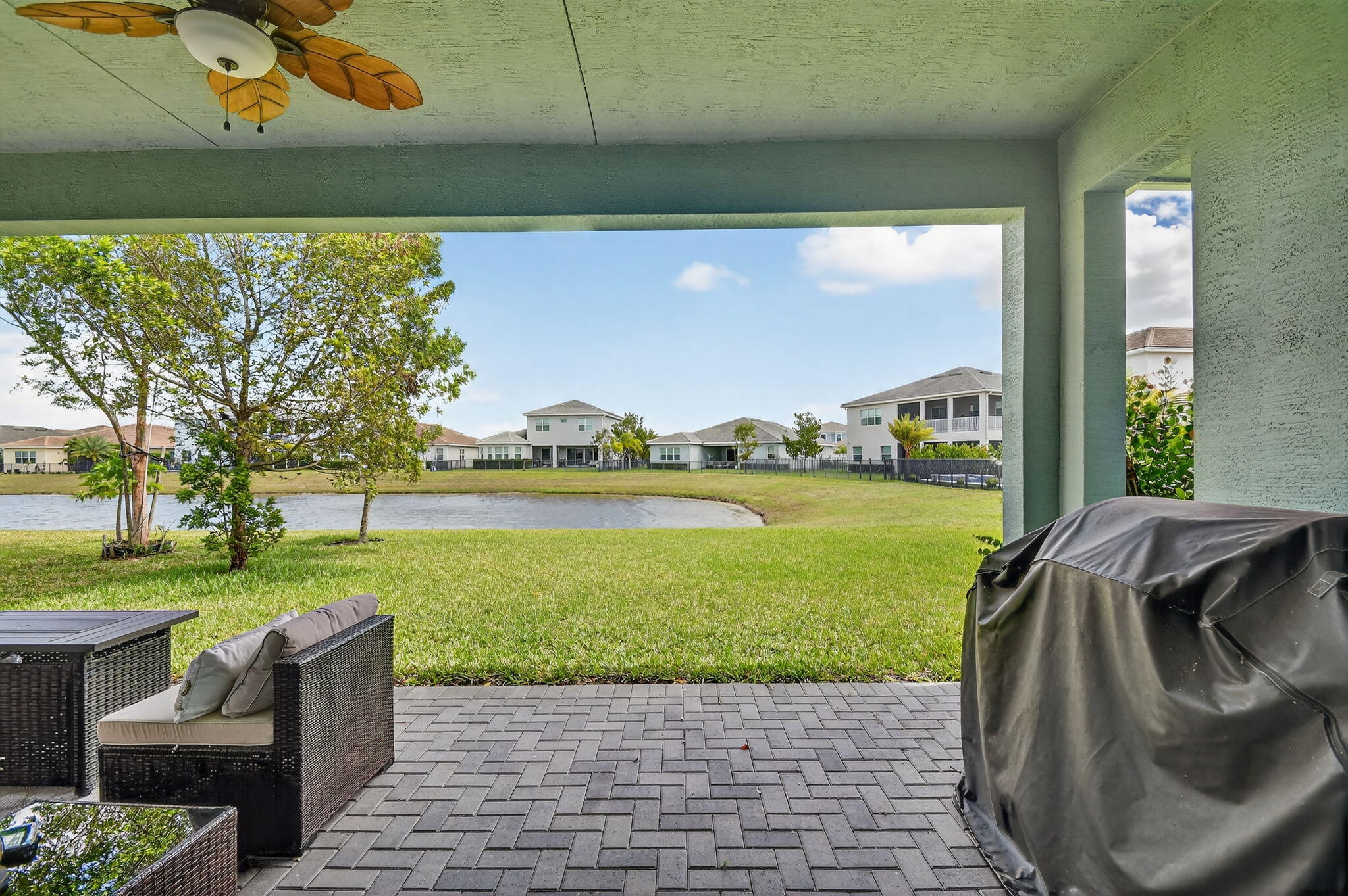 GROVES OF WESTLAKE - Residential Lease