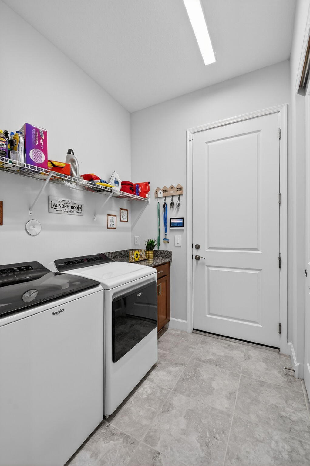 GROVES OF WESTLAKE - Residential Lease